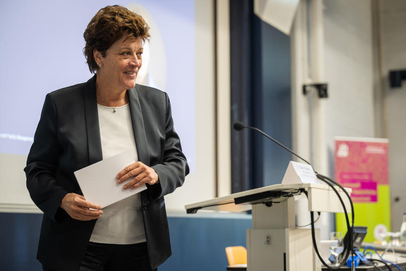 Silvia Steiner hat eine wohltuende Ruhe in die emotionale Debatte gebracht