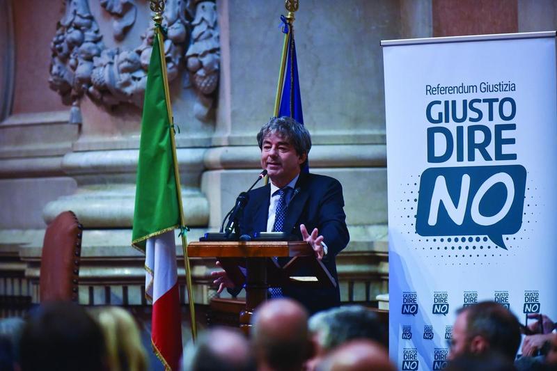 Tradito da fake e Pd, in fuga dai duelli tv: l’Anm ora teme il “cappotto” Tradito da fake e Pd, in fuga dai duelli tv: l’Anm ora teme il “cappotto”