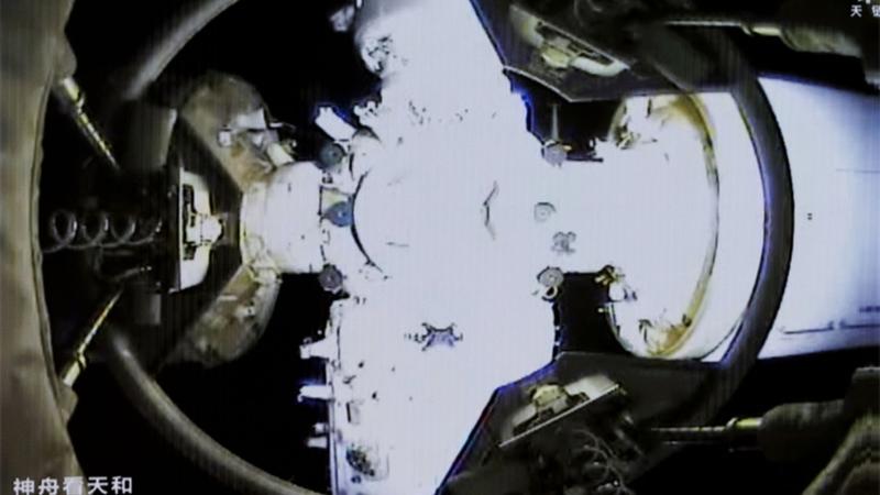 China working on returning Shenzhou-20 astronauts after space debris impact China working on returning Shenzhou-20 astronauts after space debris impact