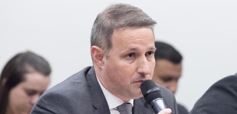 A mesa onde o Brasil foi servido