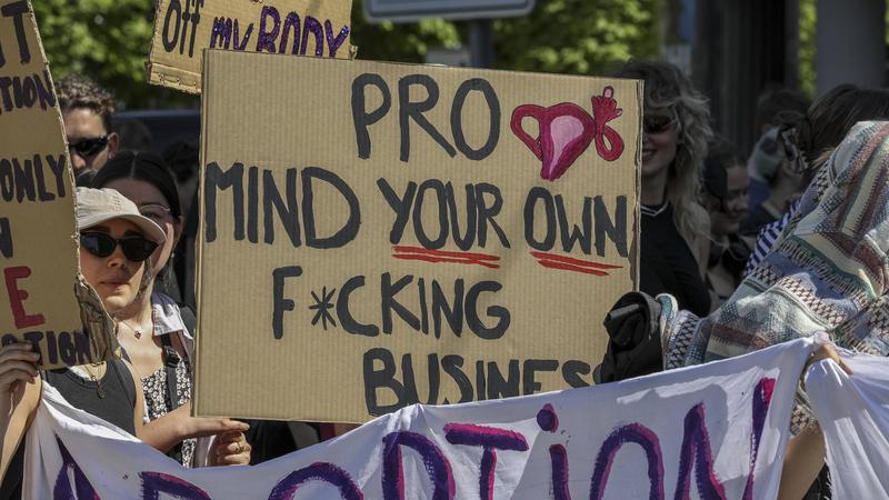 Wenn politischer Streit zum Straßenkampf wird : Es ist eine Unsitte, Demos mit Demos zu vereiteln