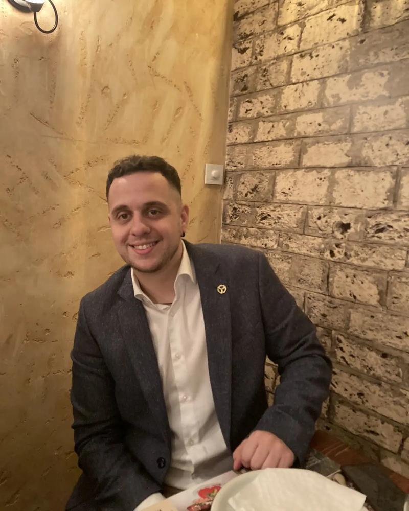 Fakultet za srpske studije – azilant i proto-disidentstvo