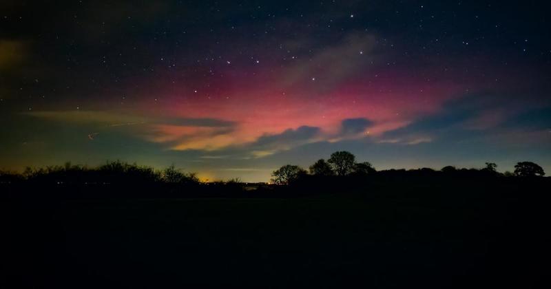 Stunning photos capture Northern Lights over Norfolk village Stunning photos capture Northern Lights over Norfolk village