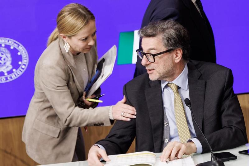 L’oro di Meloni e Giorgetti che acceca la sinistra...