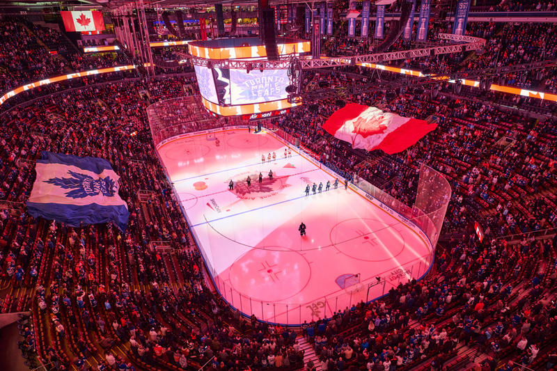 Pour un Ô Canada officiellement bilingue