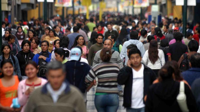 Pirámide y Rombo: la geometría de los NSE en Perú Pirámide y Rombo: la geometría de los NSE en Perú