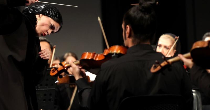 Iran's first woman orchestra conductor inspires Iran's first woman orchestra conductor inspires