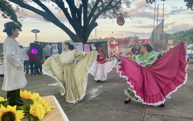 Con sabor a tradición comenzaron los Parrandones Navideños en Valera