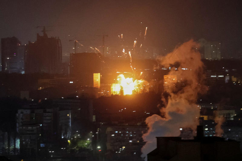 L’Ucraina al buio: riaccendiamo luci di pace L’Ucraina al buio: riaccendiamo luci di pace