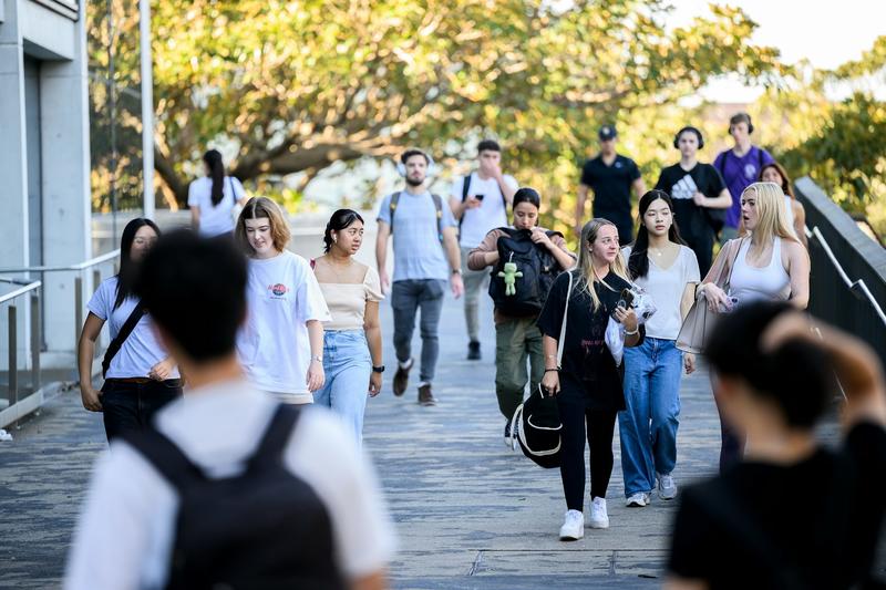 ‘I do get quite anxious’: why so many students are applying for early offers to uni