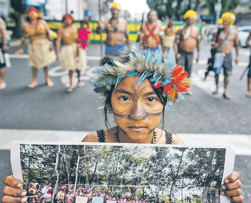 Sokakla diplomasi arasındaki mesafe kapanıyor