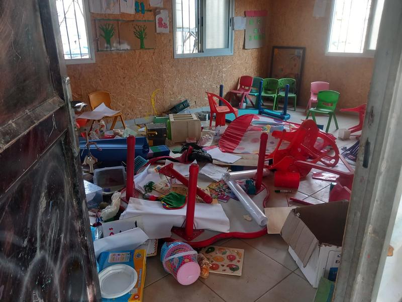 Border Police accused of detaining entire Bedouin hamlet for hours in blanket sweep