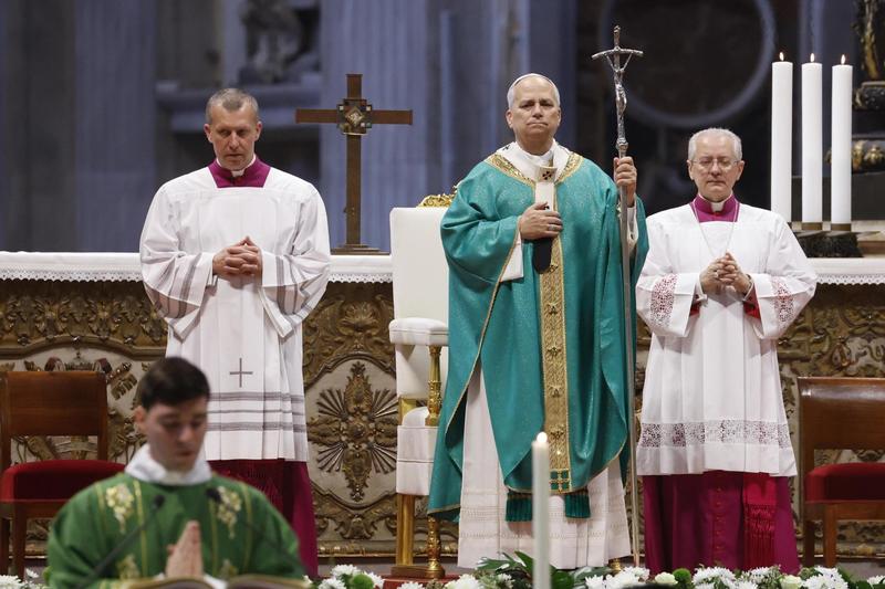 León XIV pide a los gobernantes ante miles de pobres: «No podrá haber paz sin justicia»