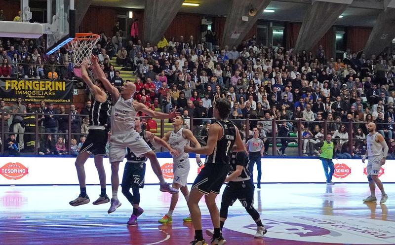 Gabrovsek mette le ali alla PL