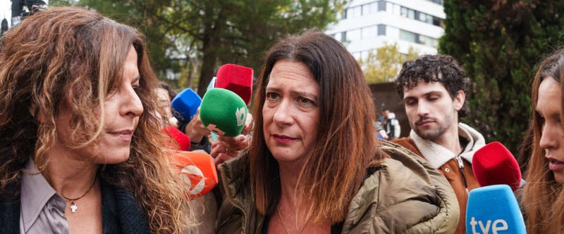 Leire Díez pide anular los audios del caso, pero el juez ordena reproducirlos antes de su interrogatorio