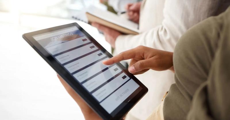 Navigating Job Loss Anxiety Navigating Job Loss Anxiety