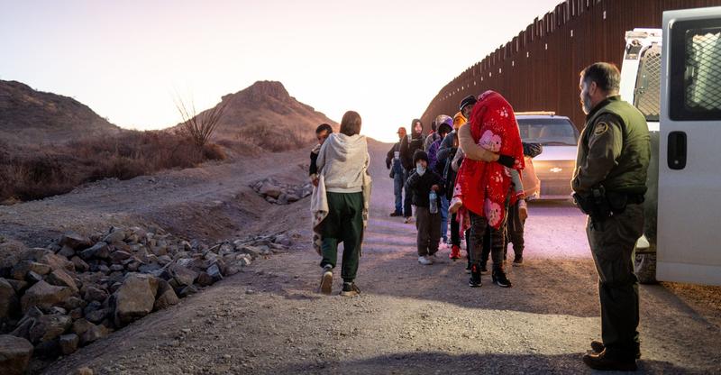 Supreme Court to Consider If Migrants Must Cross Border to Seek Asylum Supreme Court to Consider If Migrants Must Cross Border to Seek Asylum