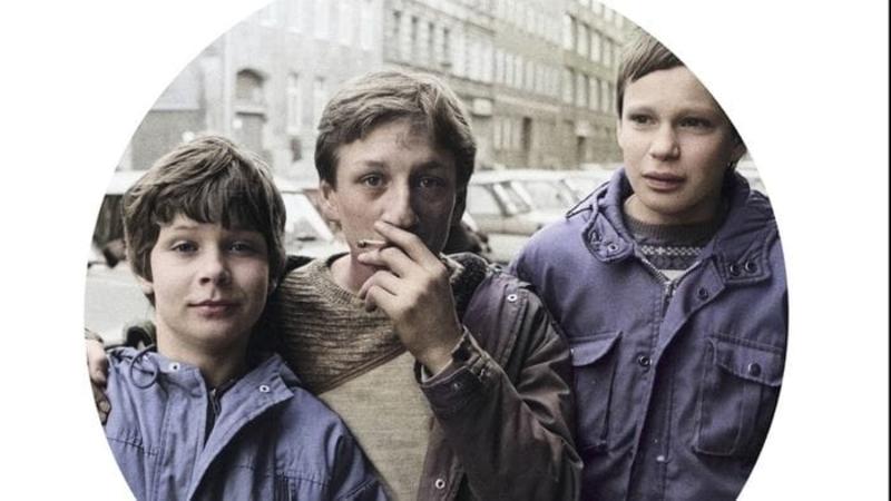 La gioventù dall’altra parte del muro di Berlino La gioventù dall’altra parte del muro di Berlino