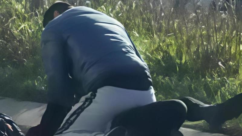 Accoltellò la ex per strada: 