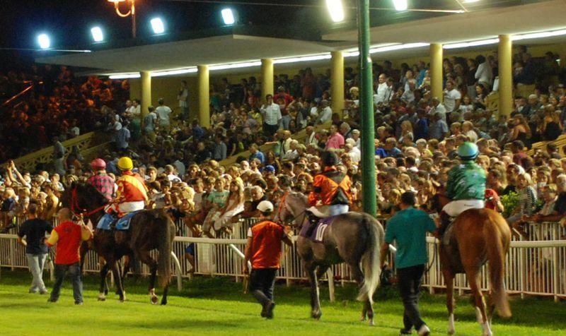 Livorno, un’altra beffa per l’ippodromo: le corse invernali a San Rossore