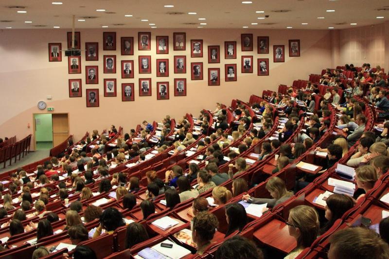 Το Σύνταγμα και οι δεινόσαυροι