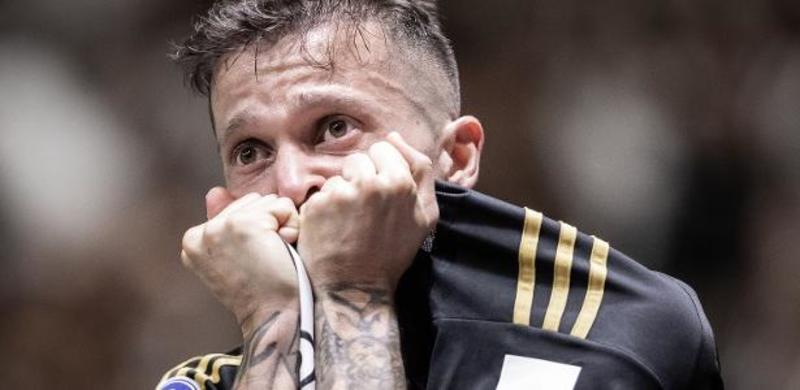 Bernard vê Sul-Americana como chance de proeza dupla: 'Escrever a história'