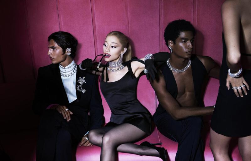 La magia delle feste conquista la moda