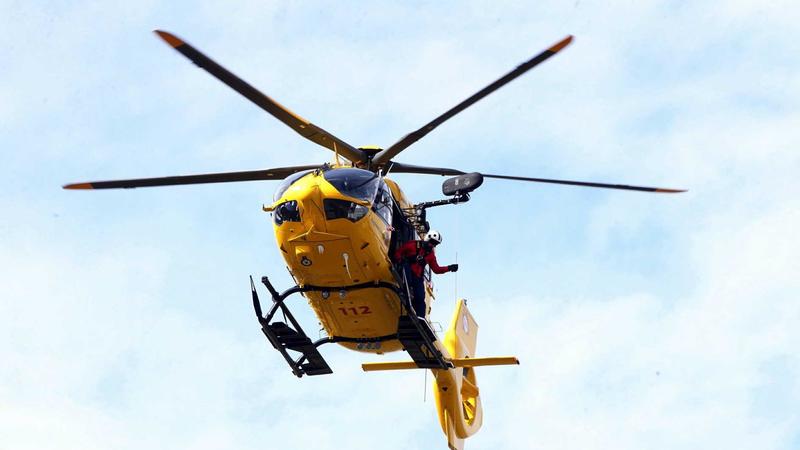 Magherno, operaio si taglia il braccio con la sega circolare: ora rischia l’amputazione dell’arto