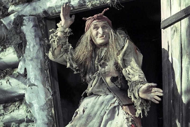 В бабы-ёжки я б пошел: россияне признались, что готовы работать кем угодно, лишь бы это оплачивали