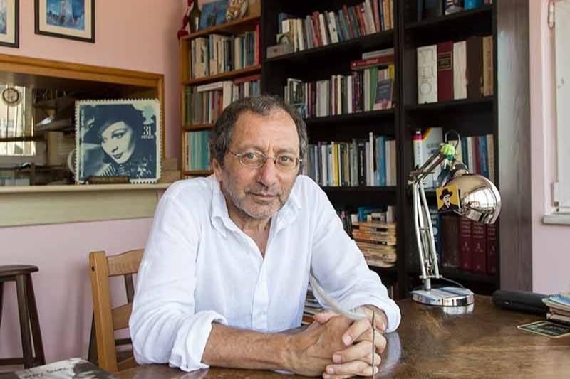 Ve Atlet, ve Mızıka, ve Yaygara, ve Canavar… Ve Atlet, ve Mızıka, ve Yaygara, ve Canavar…