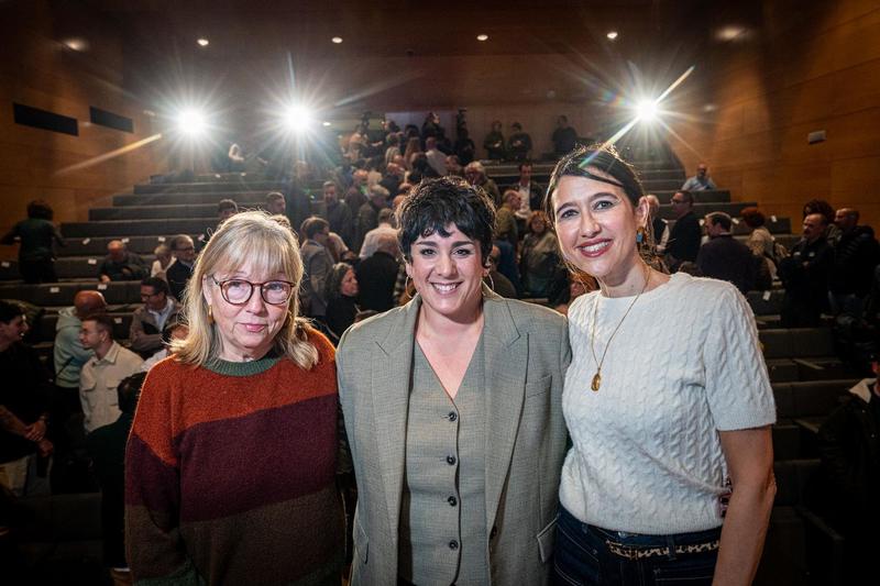 Núria Parlon y Manuela de Madre arropan a Mireia González en su puesta de largo como alcaldesa: 