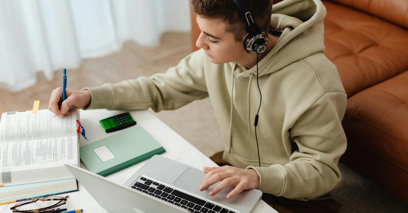 What Happens When AI Does the Writing?