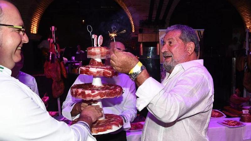 Il testamento di Paolo, muore e lascia 5 milioni ai Comuni di Casina e Marbella: “Intitolatemi la strada di casa”