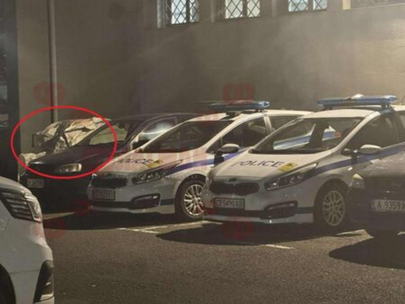 В сигнал до Флагман.БГ: Издирваното мини BMW е под чергило пред 5 РУ - Бургас (ОБНОВЕНА, ВИДЕО)