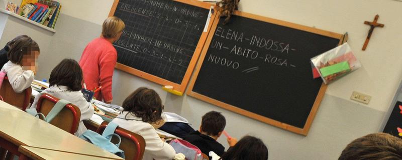 Bonus per chi sceglie le scuole private: la proposta del centrodestra nella Manovra