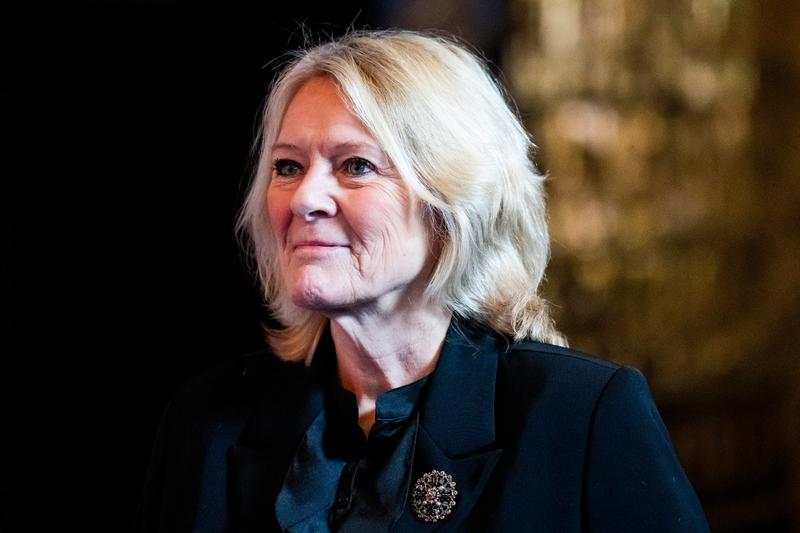 Gjør seg selv til offer