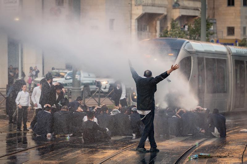 High Court gives government 45 days to draw up sanctions for Haredi draft dodgers