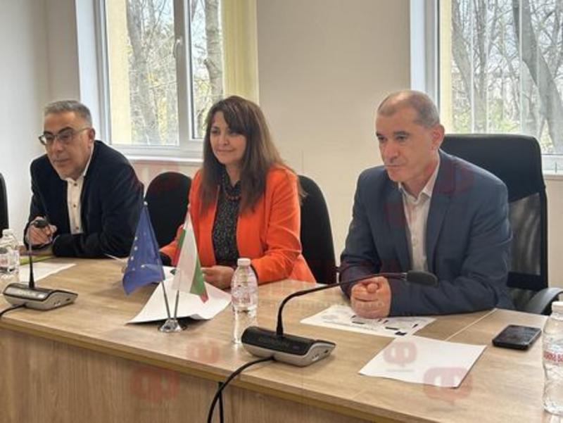 Бургаският държавен университет и „Промет Стиил“ ЕАД се договориха за обучение на кадри, нужни на бизнеса