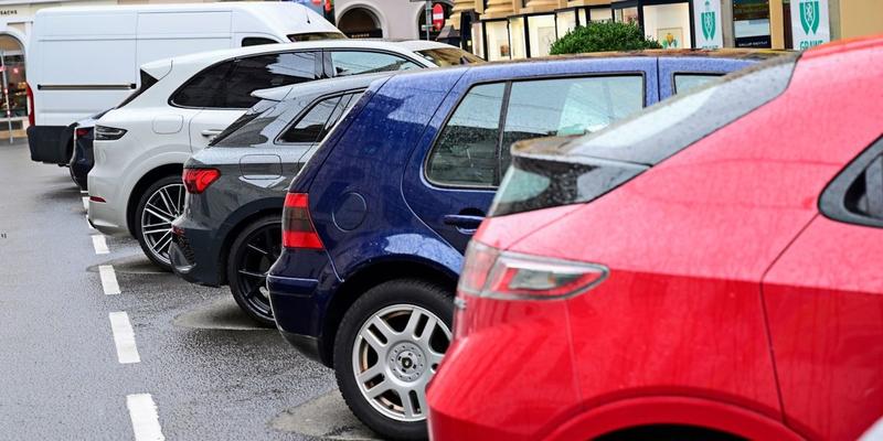 Höhere Parkgebühren für SUVs in Wien – warum nicht?