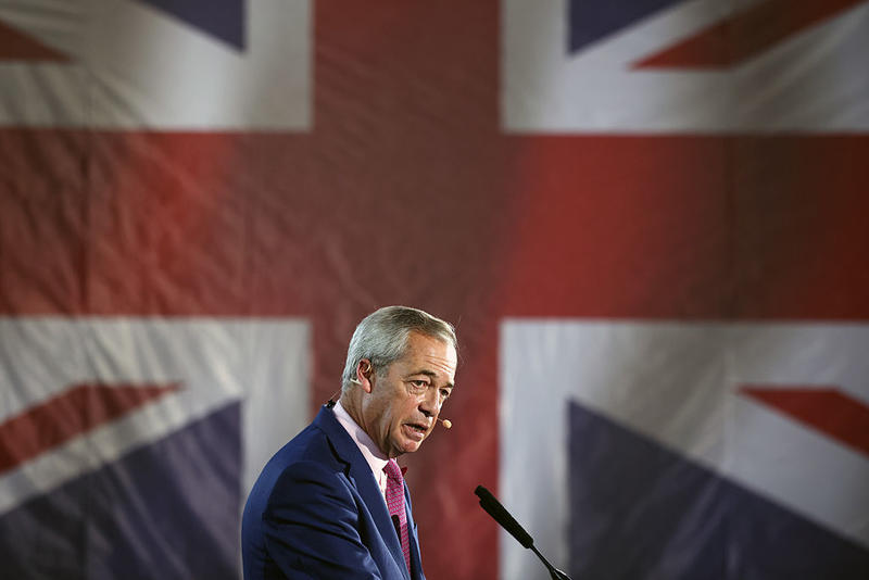 Dulwich dross /					 													 						The Guardian’s desperate smears about Farage’s school days