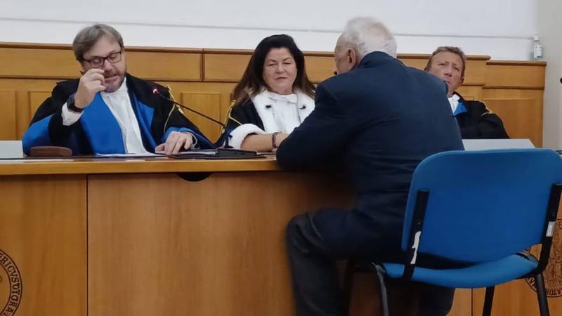 Giuseppe Corrente a 92 annisi laurea in Giurisprudenzaalla Federico II di Napoli