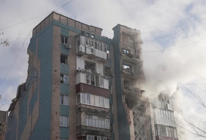Nineteen killed and 66 wounded in heavy Russian attack on Ukraine, officials say