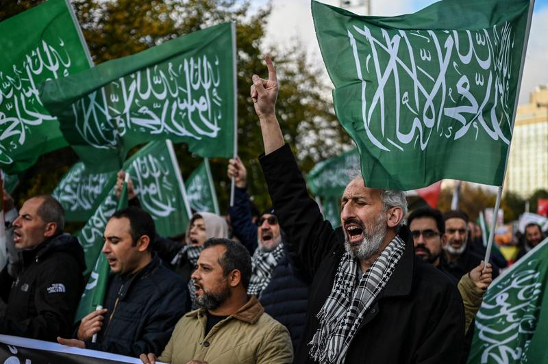 Germany’s interior minister backs stripping citizenship from Hamas supporters