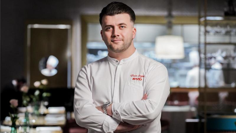 Emin Haziri, dal Kosovo all’Italia da clandestino. Ora la Stella Michelin: “La prova che nulla è impossibile”