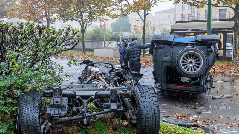 L’incidente di viale Fulvio Testi, “il Suv ha bruciato il rosso a 150 all’ora”. Le telecamere lasciano pochi dubbi