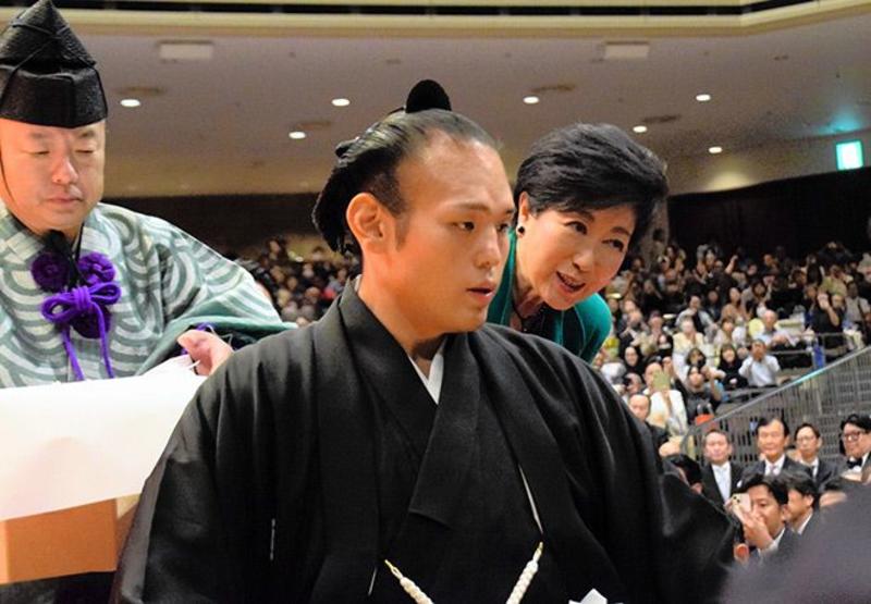 VOX POPULI: Chauvinism in sumo looks like it’s here to stay under Takaichi