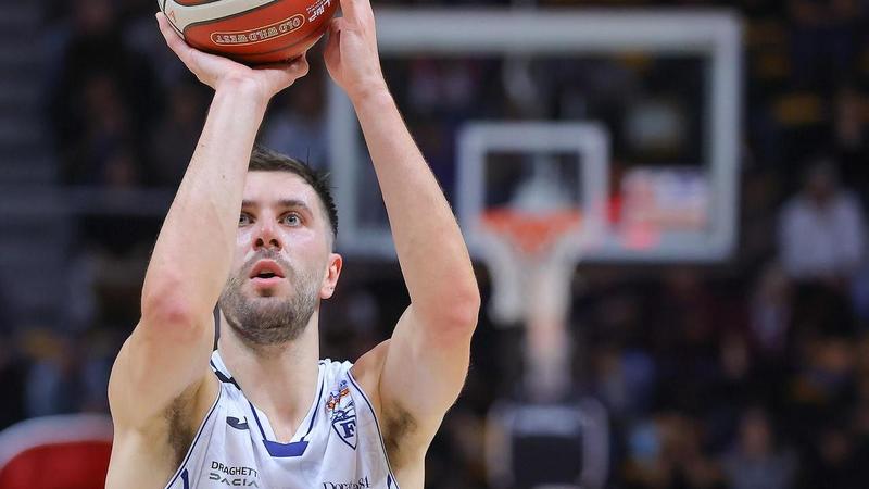 Basket serie A2: intanto la squadra di coach Caja si sta preparando per la sfida di domenica al Madison contro Forlì: sulla via del recupero Mazzola e Guaiana. La Fortitudo si mette in mostra nel ricordo dei suoi campioni