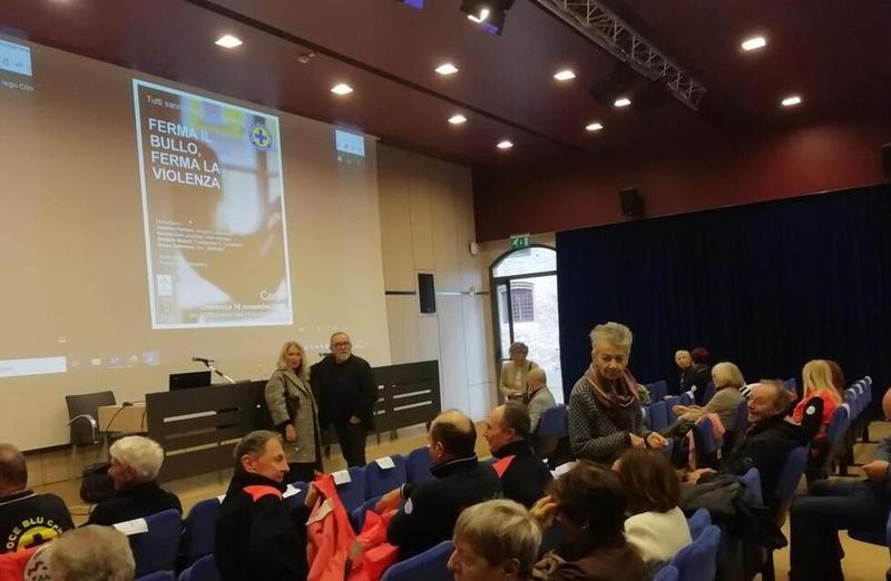 Il fidanzato non vuole: niente gita. Bruzzone: «Non un caso isolato»