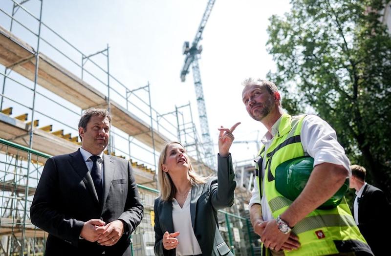 Wohnungskrise in Berlin eskaliert – Vermieter rechnen mit Bauministerin ab