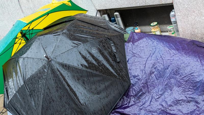 Warum sind eine Million Obdachlose kein Skandal? Weil es viele Ausländer sind?